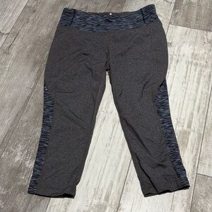Athleta Cropped Legging Size M